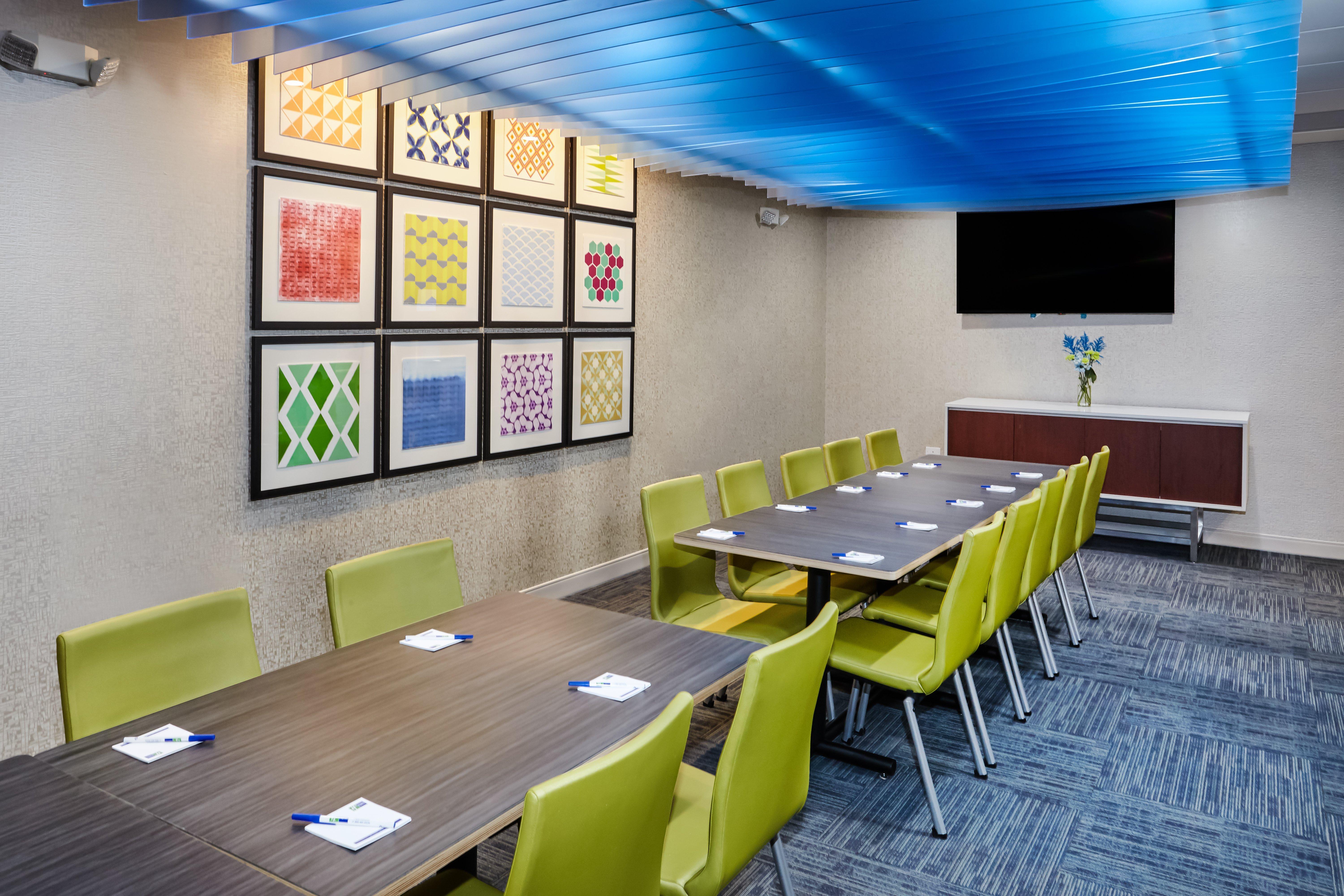 Holiday Inn Express & Suites Chicago North Shore - Niles By Ihg Екстер'єр фото
